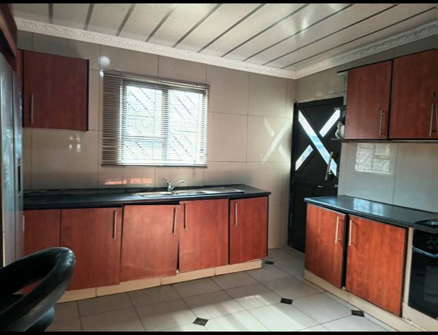 3 BEDROOM FREESTANDING FOR SALE IN GAMALAKHE